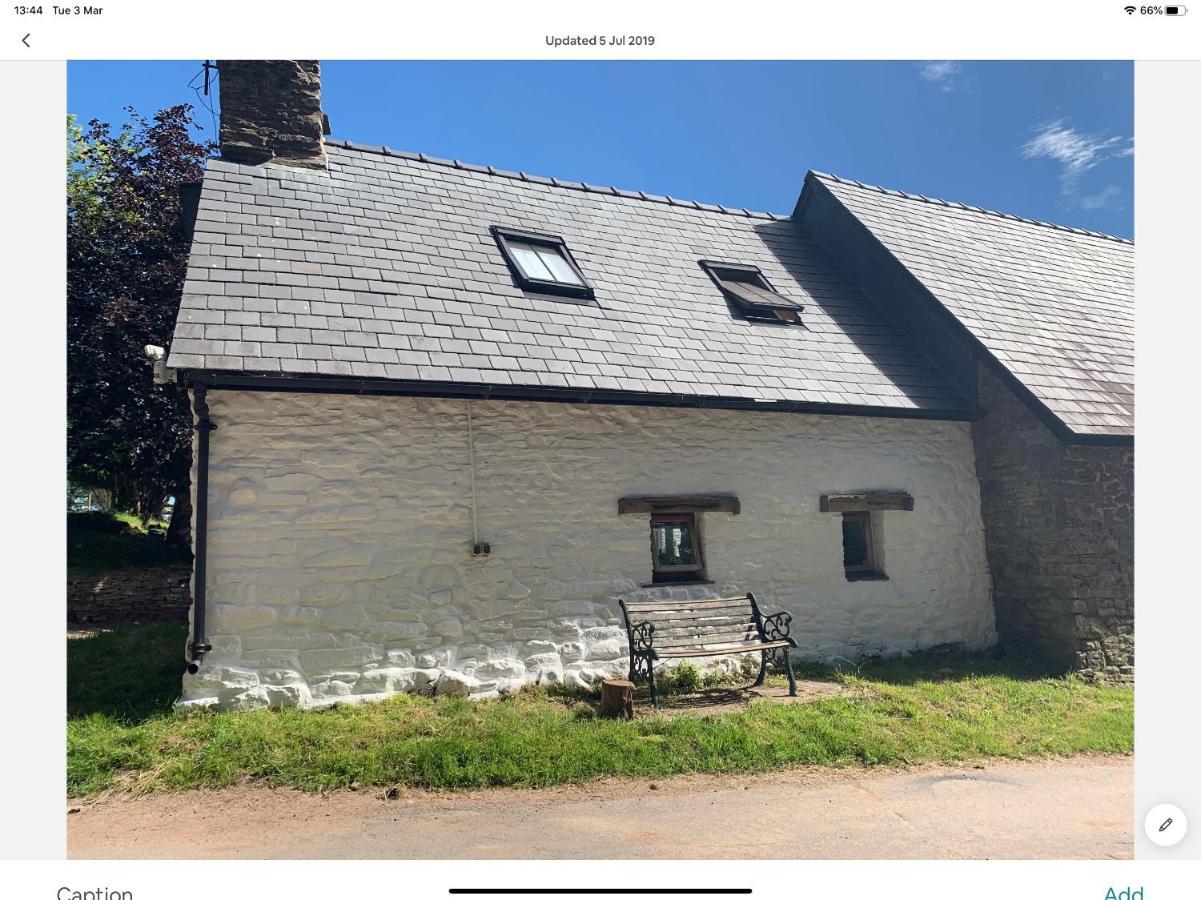 Ty Fferm Hen, Ancient Farmhouse, Coity Bach Talybont-on-Usk Exterior foto